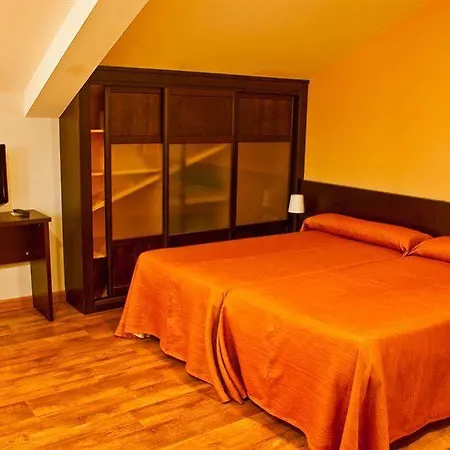 Palacio De 3*