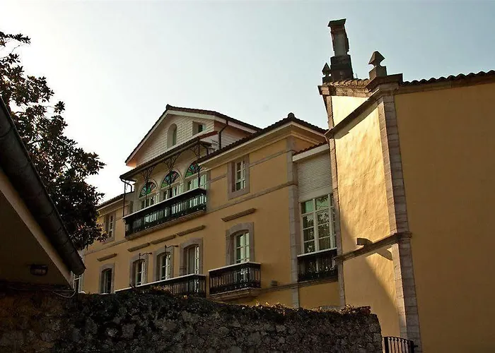 Palacio De Garaña